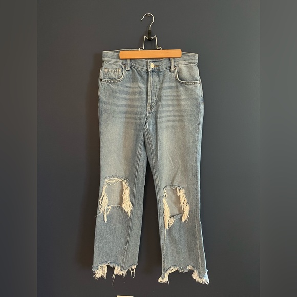 Free People We The Free Maggie Distressed Jeans Size 27” - Picture 2 of 6